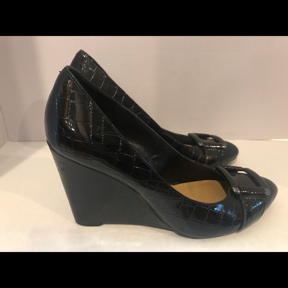 Nine West WN7 STRUT Buckle Wedge slip on size 7.5